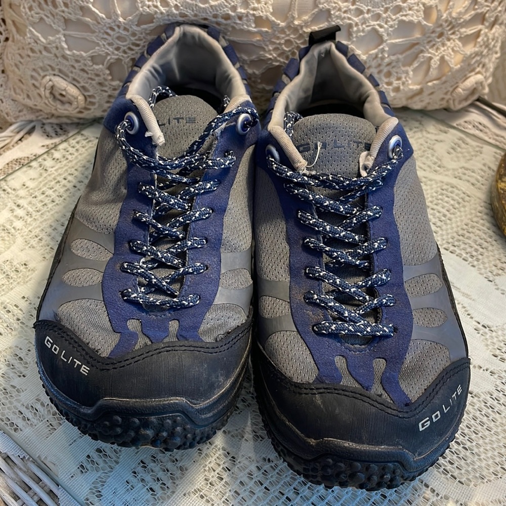 Golite women’s hiking shoes/sneakers